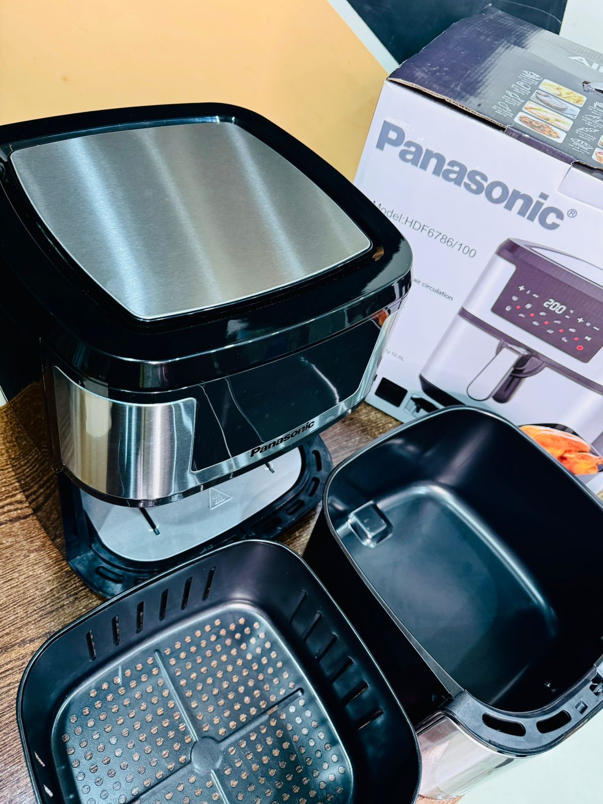 PANASONIC AIR FRYER 12.5 LITRE MODEL HDF6786/100