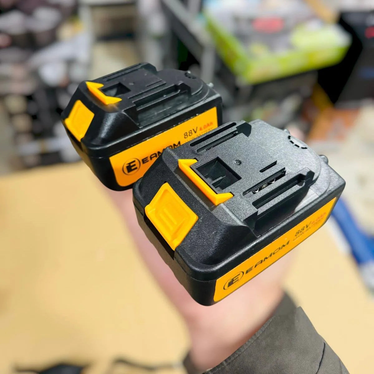 Eamom Portable Rechargeable Spray Gun