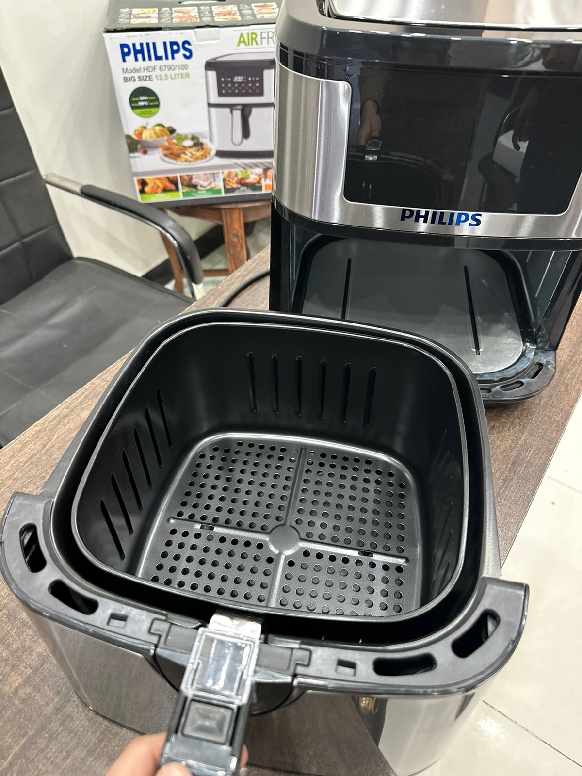 Philips Digital Air Fryer | 12.5L Capacity