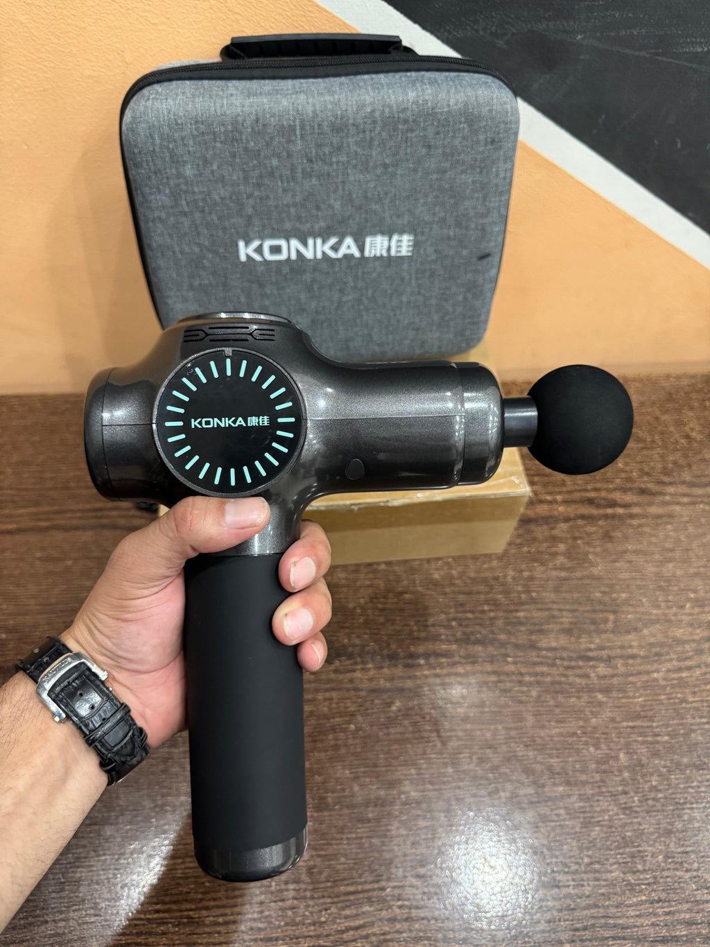 Konka Handheld Muscle Massager – 30-Speed & 5 Heads