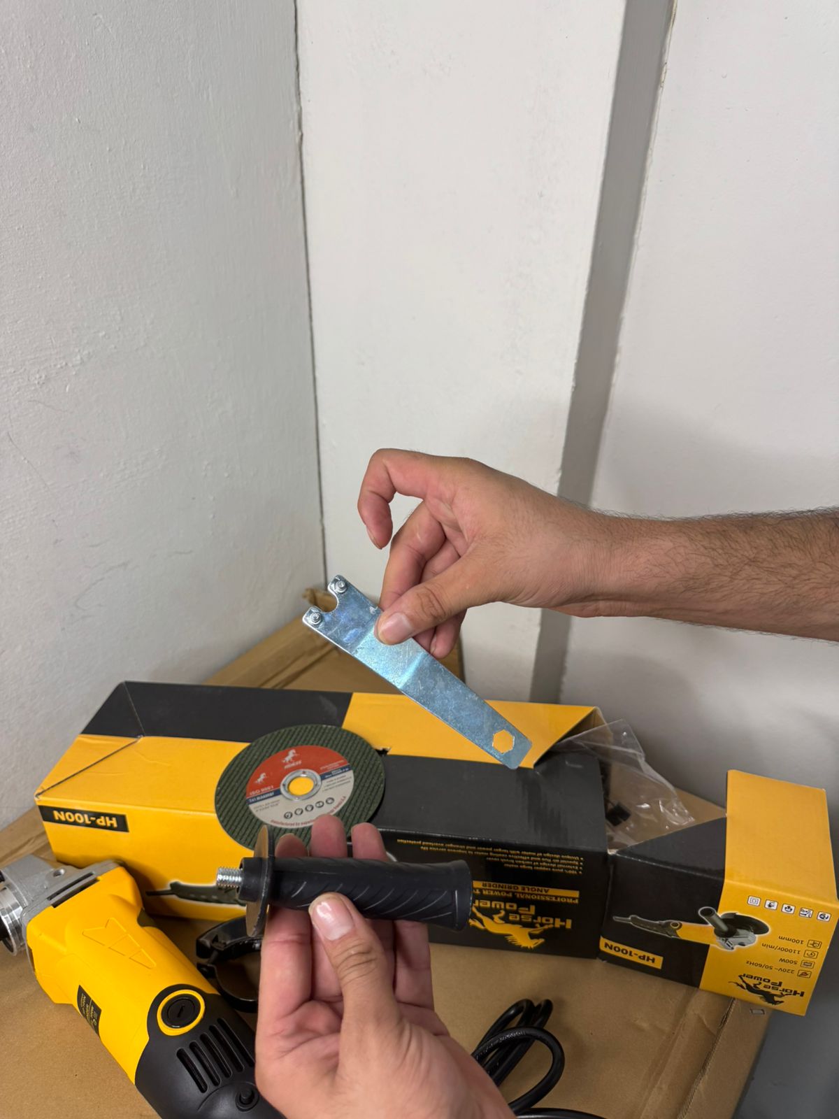 Heavy-Duty Electric Angle Grinder With Soft Grip