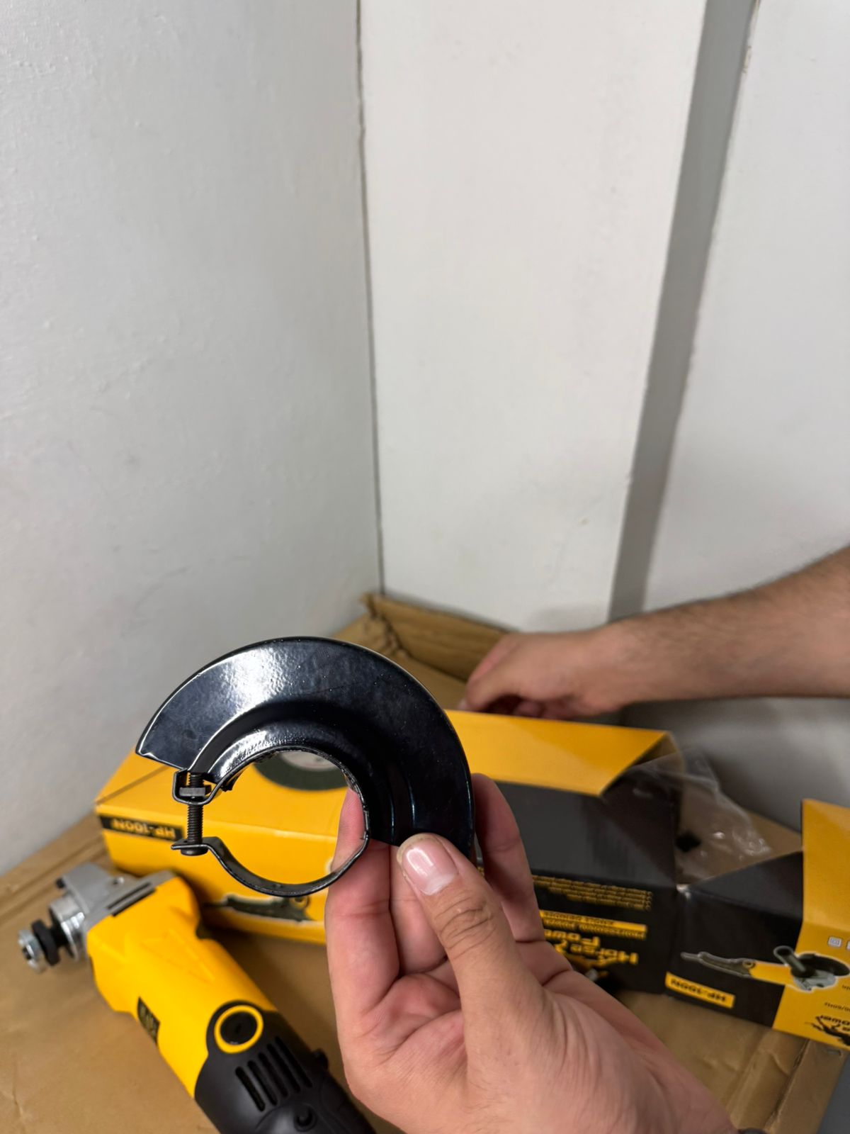 Heavy-Duty Electric Angle Grinder With Soft Grip