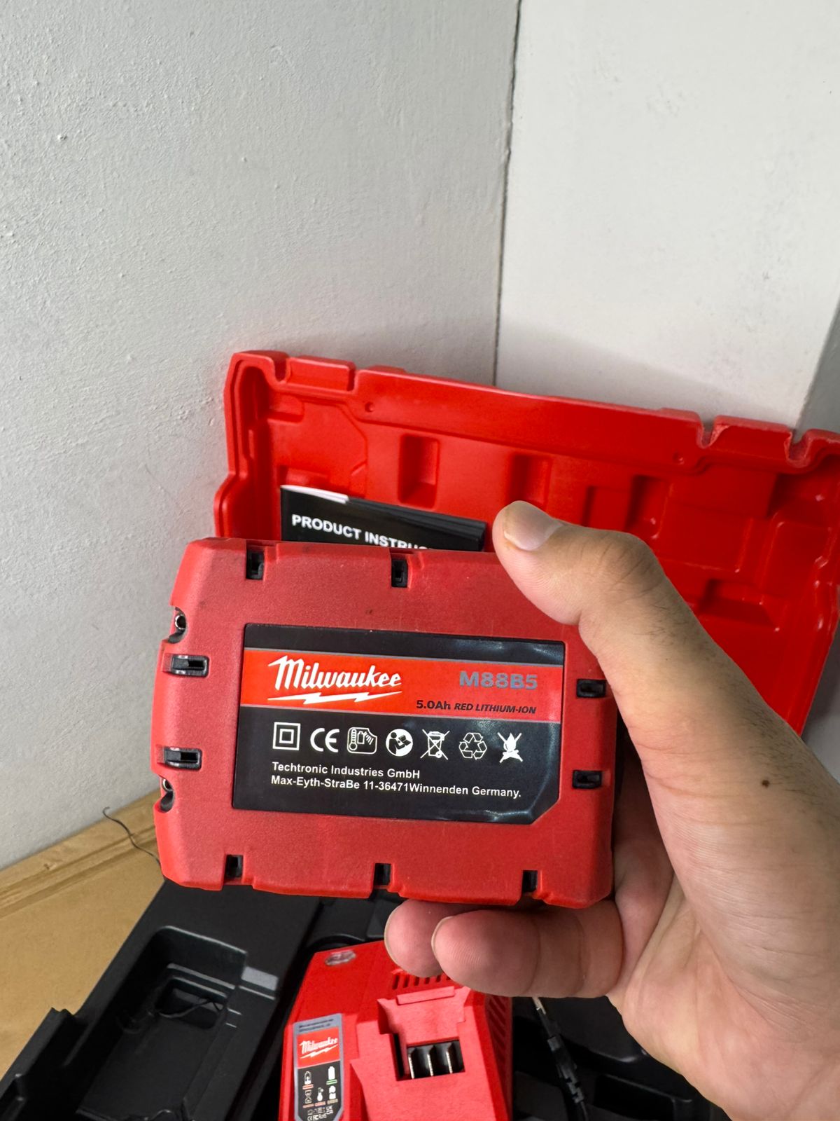 Milwaukee 88V High-Torque Brushless Drill with Dual Batteries