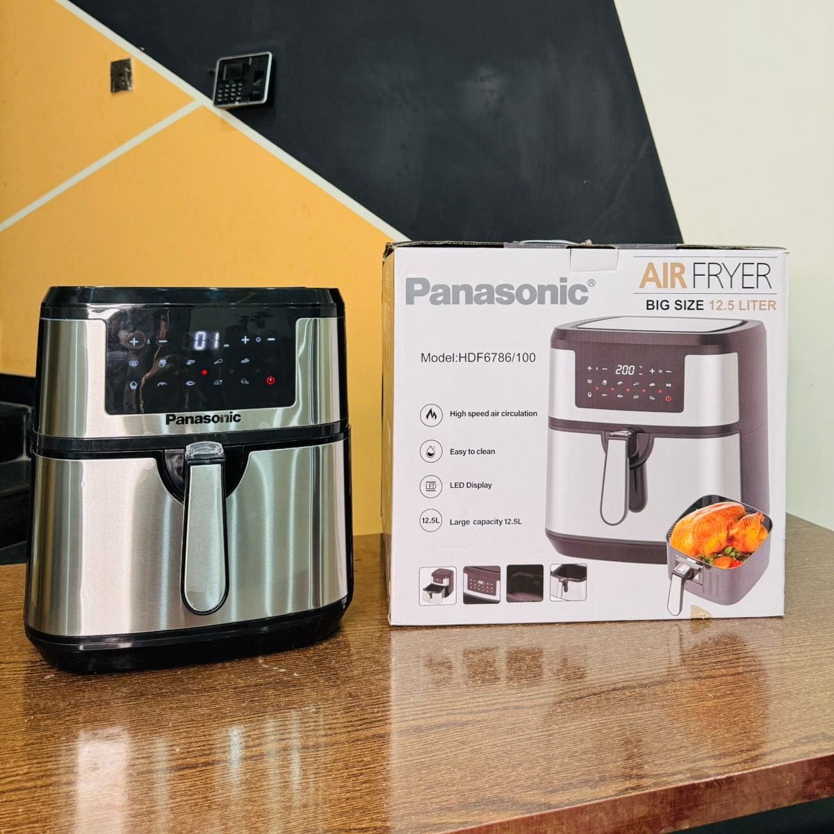 PANASONIC AIR FRYER 12.5 LITRE MODEL HDF6786/100