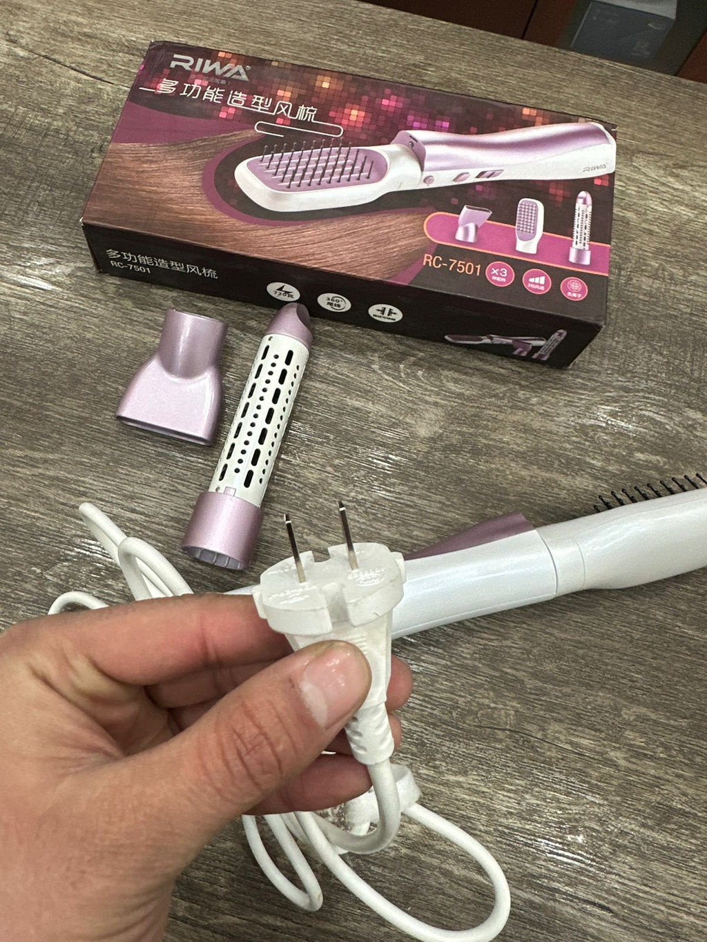 RIWA MULTIFUCTION STYLING COMB