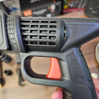 New Cordless Portable High Pressure Electric Car Washer Gun With 21v 2 Rechargeable Battery