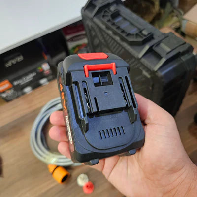 New Cordless Portable High Pressure Electric Car Washer Gun With 21v 2 Rechargeable Battery