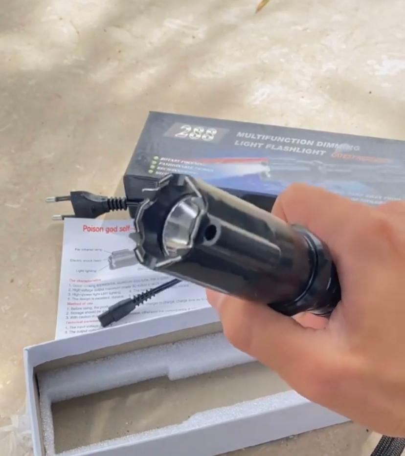 1 Million volts 3in1 multi functional Taser